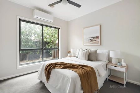 “Spacious, Stylish and Wonderfully Low-Maintenance” - Photo 4