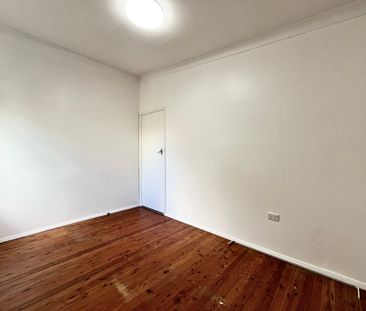 Stunning Family Home! - Photo 5