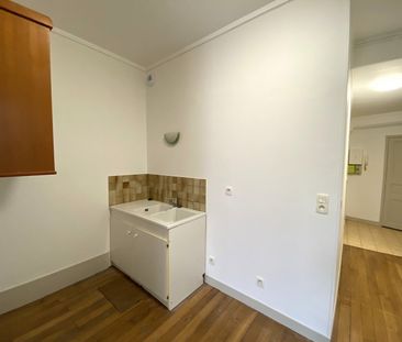 Location Appartement 2 pièces 49m² - Photo 4