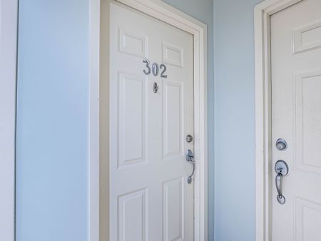 For Lease - 283 King Street Unit# 302, Hamilton, Ontario - Photo 3