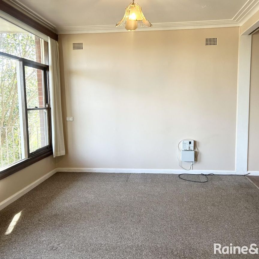 Three Bedroom Home! - Photo 1