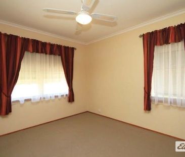 Charming 3 Bedroom Home with Large Entertaining Deck - Photo 2