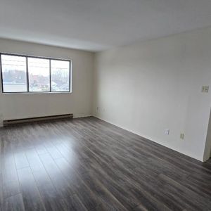 À louer 4 1/2 pour personnes 50 ans et plus St-Hyacinthe - appartement / logement - Photo 2