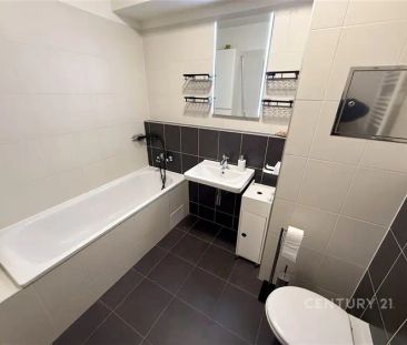 Světlý tichý byt 40 m - Fotografie 2