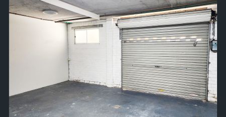 Refurbished 2 Bedroom Unit, Walk To South Bank Parklands - Photo 5