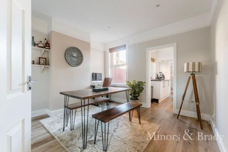 2 bedroom terraced house to rent - Photo 4