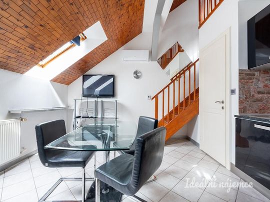 Pronájem bytu 2+kk 55 m2 - Fotografie 1