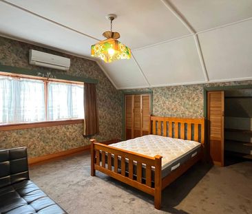 Fully Furnished Ensuite Room on London St - Photo 2
