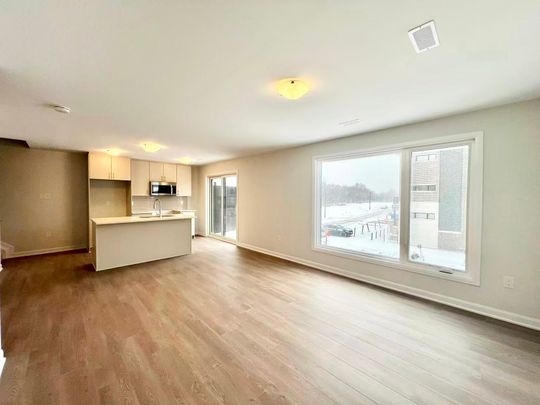 For Lease - 1120 Creekway Private, Kanata, Ontario - Photo 1