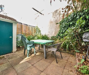 4 bedroom terraced house to rent - Photo 5