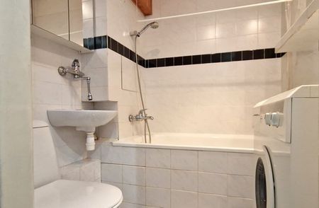 Łódź Łódź-Śródmieście, Konstytucyjna - Zdjęcie 5