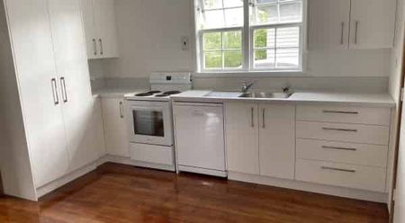 Gorgeous on Guy - Photo 2