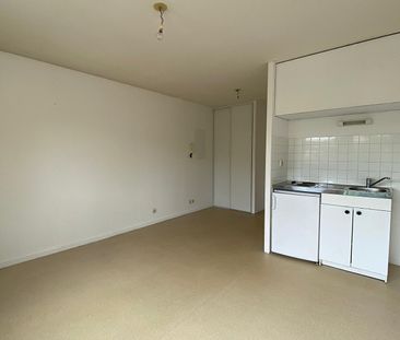 Location Appartement 1 pièce 21m² - Photo 3
