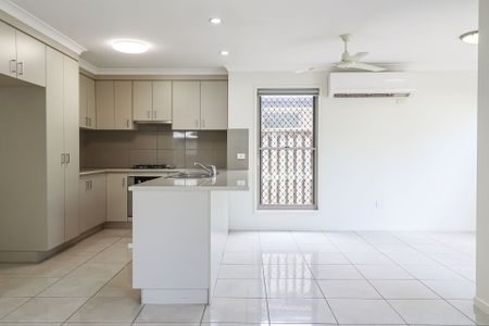 MODERN 3 BED 2 BATH HOME - Photo 3