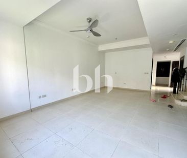 VACANT | CLOSED KITCHEN | EXTENDED PLUS MAIDS - Photo 3