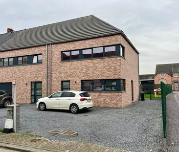 Ruime, recente woning met 3 slaapkamers te huur! - Foto 2