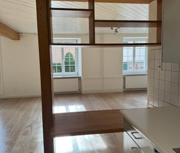 2.5 Zimmer, 85 m², 1. Stock - Photo 2