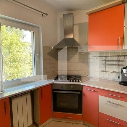 Apartament cu 4 camere decomandate, 80 mp, zona UMF - Photo 1
