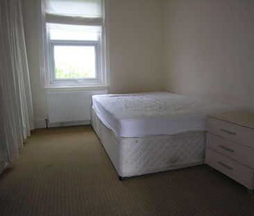 Bedroom Detached House In Bournemouth, BH9 - Photo 5