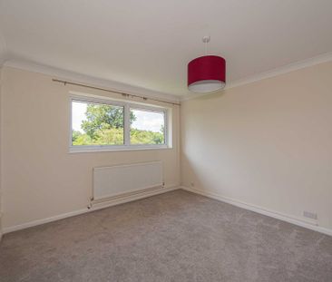 Chessington Road, West Ewell - Photo 5