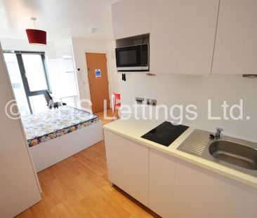 1 Bedroom Studio for rent in St Michaels Lane - Photo 5