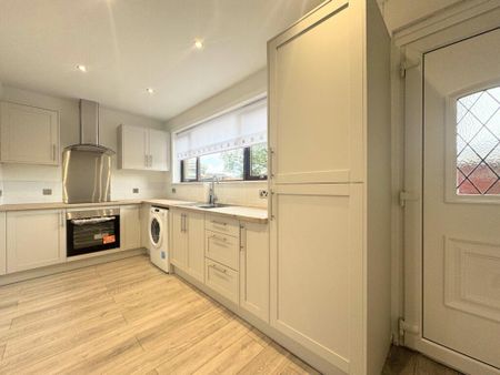 2 bedroom terraced house to rent - Photo 3
