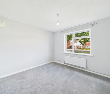 2 bedroom ground floor flat to rent - Photo 4