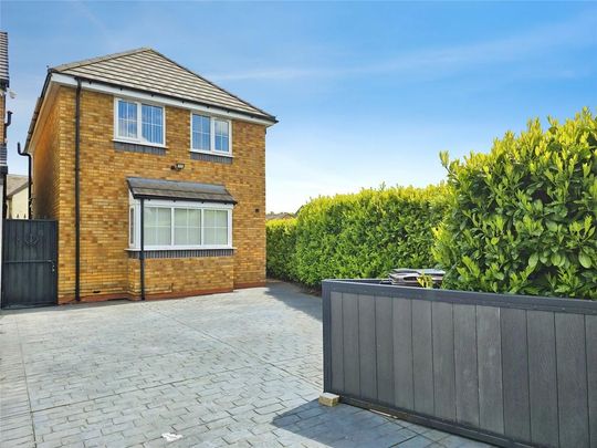 3 bedroom detached house to rent - Photo 1