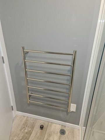 4 Bedrooms, 2 Bathrooms, Garage, Stunning Views!!! - Photo 5