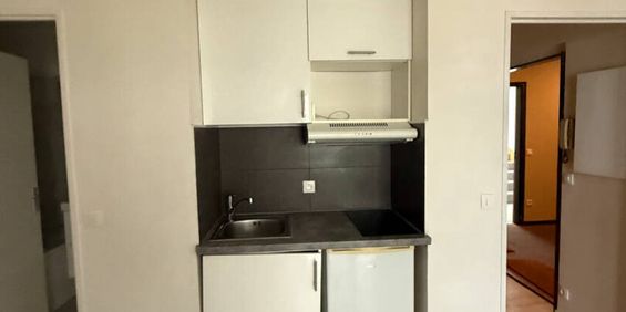 Studio non meublé à SURESNES - Photo 3