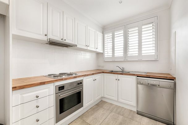 4/5 Olive Grove, Parkdale - Photo 1