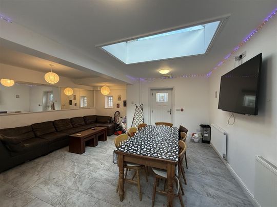 Glynteg High Street - Photo 1