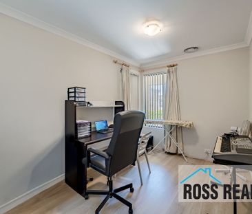 Stunning Home in Ellenbrook - Photo 3