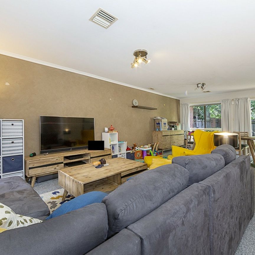 13 Grace Place, Amaroo ACT, Belconnen - Photo 1