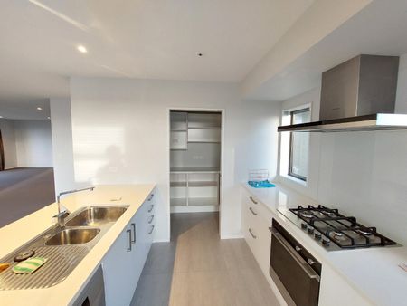 Spacious family Home in Millwater - Photo 5