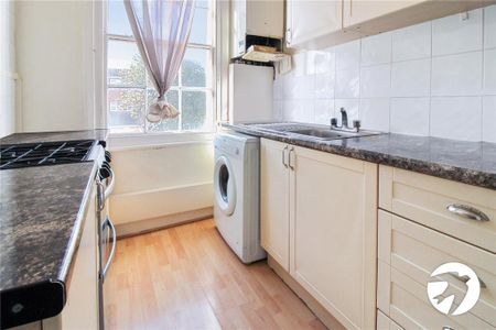 1 bedroom flat to rent - Photo 3