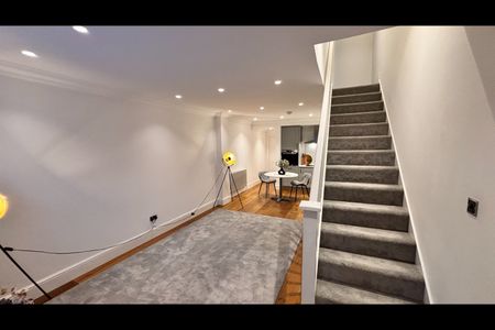 2 Bed Terraced House, Humber Road, SE3 - Photo 2