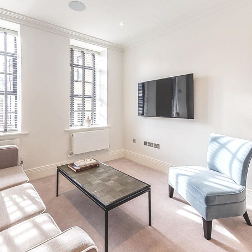 TWO BEDROOM APARTMENT TO LET RAINVILLE ROAD FULHAM W6 - Photo 1