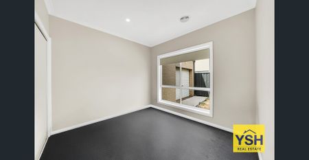 🏡 Modern Family Living in a Prime Tarneit Location - Photo 4