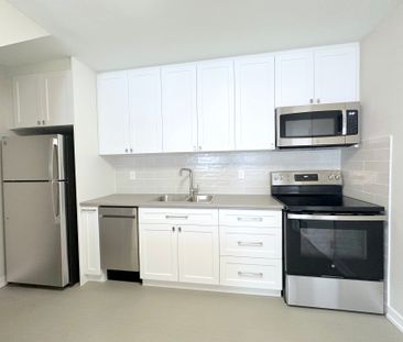 For Lease - 5062 Dundas Street Unit# 1, Toronto, Ontario - Photo 4