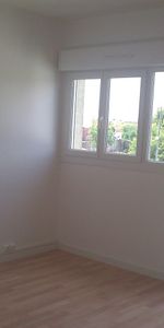 Location Appartement 4 pièces 70 m² Châtillon-sur-Indre - Photo 3