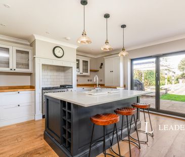 5 bedroom detached to rent Fourth Avenue, Denvilles - Photo 5