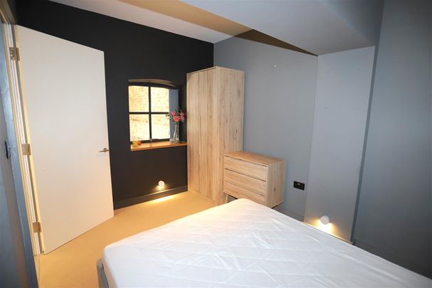 St. Anns Square, Manchester - Photo 1