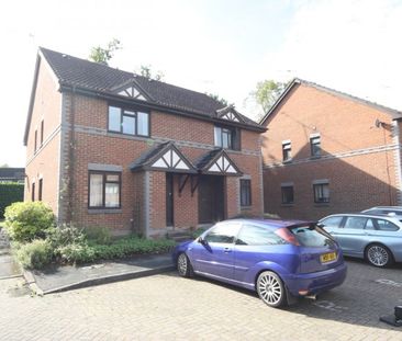 Oriental Road, Woking - Photo 5