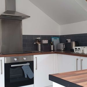 Nice, friendly house, near station Room 6 - Photo 2