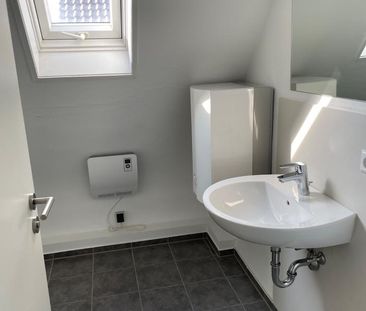 WG Zimmer DG in einer Zweier Damen WG WM 500,- EUR - Wendlingen - Foto 1