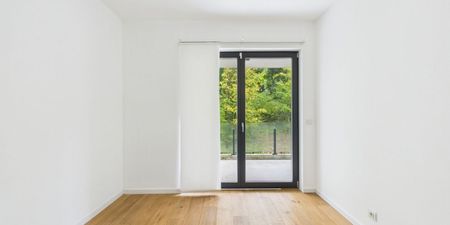 Appartement te huur in Ukkel voor € 1.890 met 4 slaapkamers - Photo 2