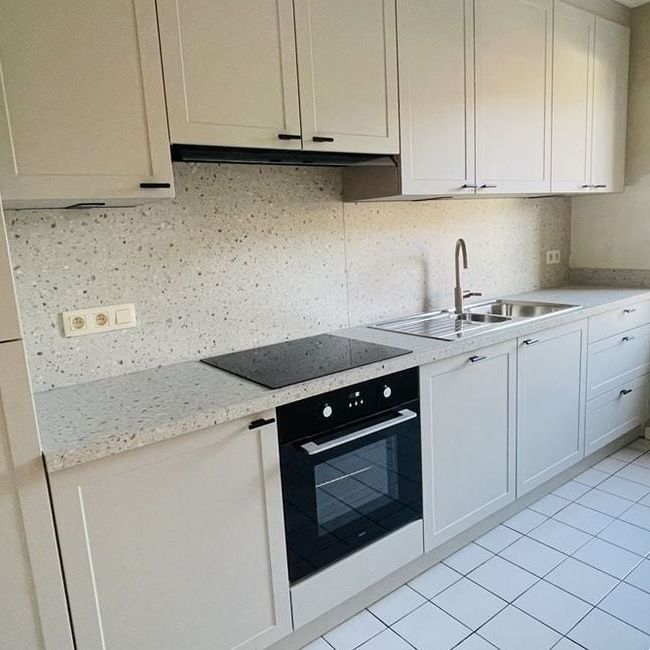 Appartement te huur in Sint-Andries voor € 850 met 2 slaapkamers - Photo 1