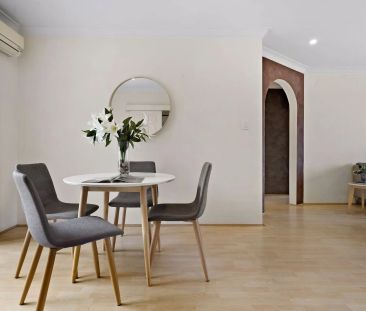 Spacious 2 Bedroom Apartment in Boutique Block of 12 - Photo 5