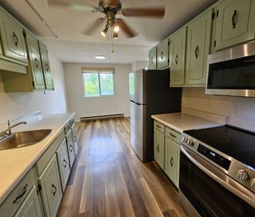 For Lease - 4 Avalon Place Unit# 102, Kitchener, Ontario - Photo 4